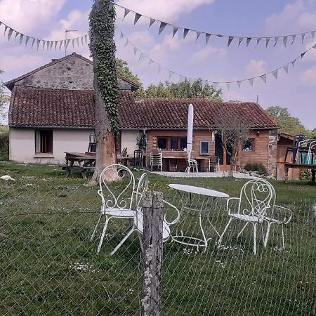 Chez Gondat Chambre D'Hotes Saint-Martial-sur-Isop Zewnętrze zdjęcie